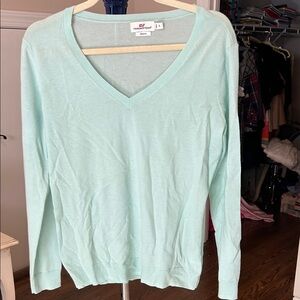 Classic Vineyard Vines V-Neck Sweater